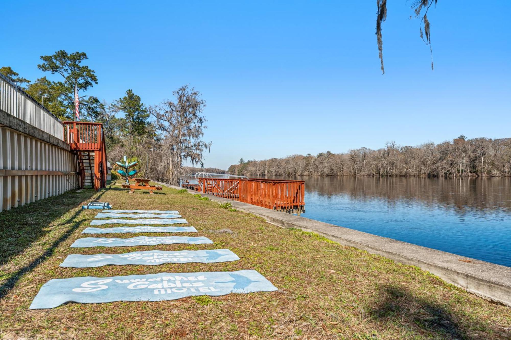 Hotel Suwannee Gables Old Town Exterior foto